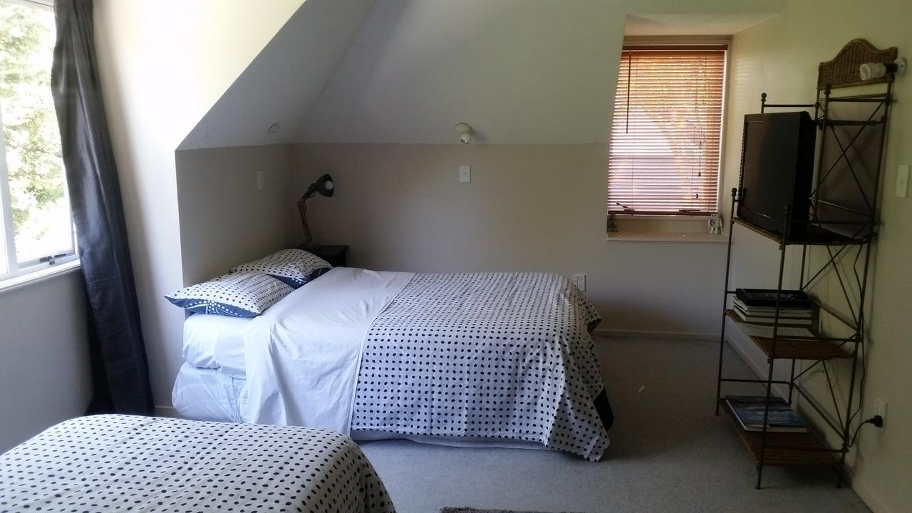 Berni'S Boutique Bnb Christchurch Exteriör bild