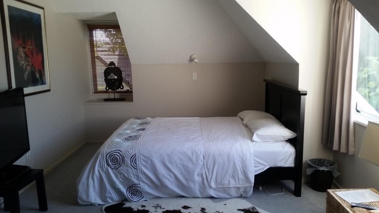 Berni'S Boutique Bnb Christchurch Exteriör bild