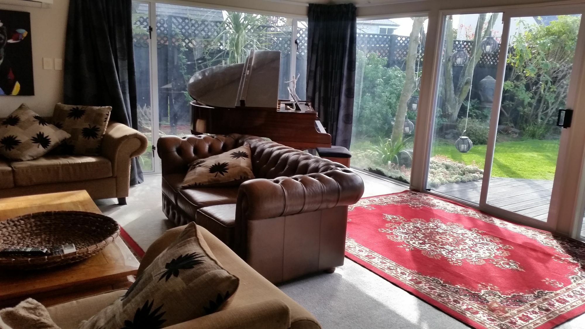 Berni'S Boutique Bnb Christchurch Exteriör bild